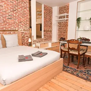 Family Duplex Getaway - Perfectly Positioned For Adventures Apartment